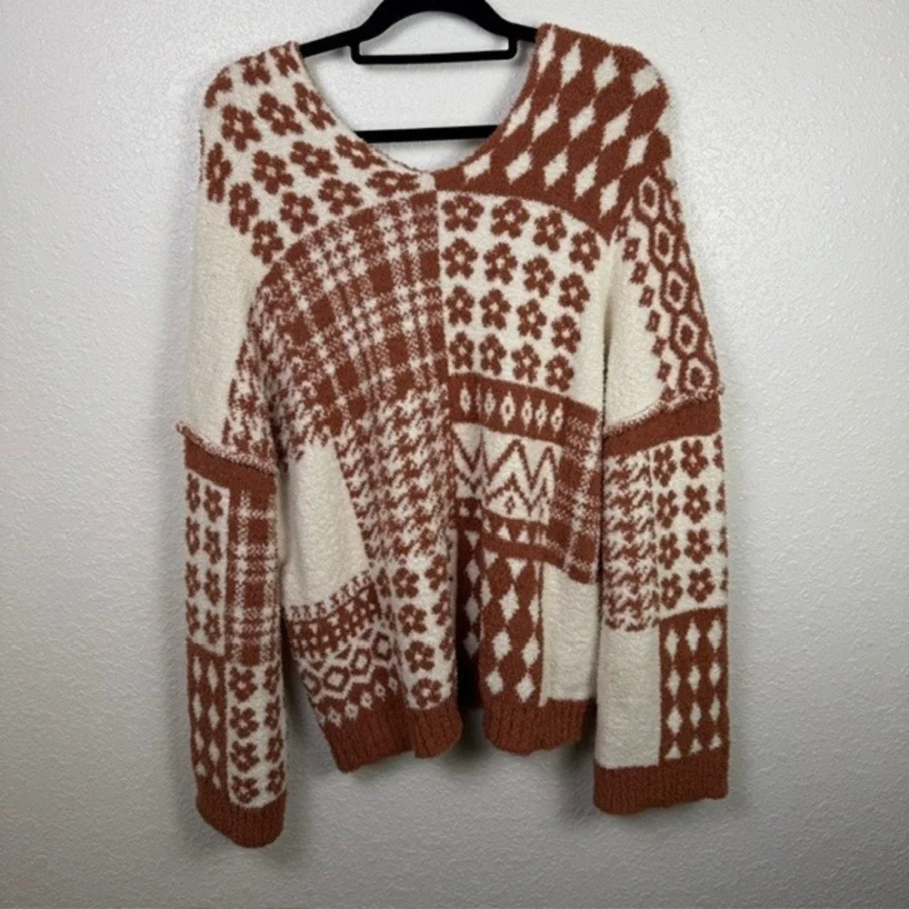 POL Oversized Patchwork Sweater Fuzzy V-Neck Geometric Floral Rust Large